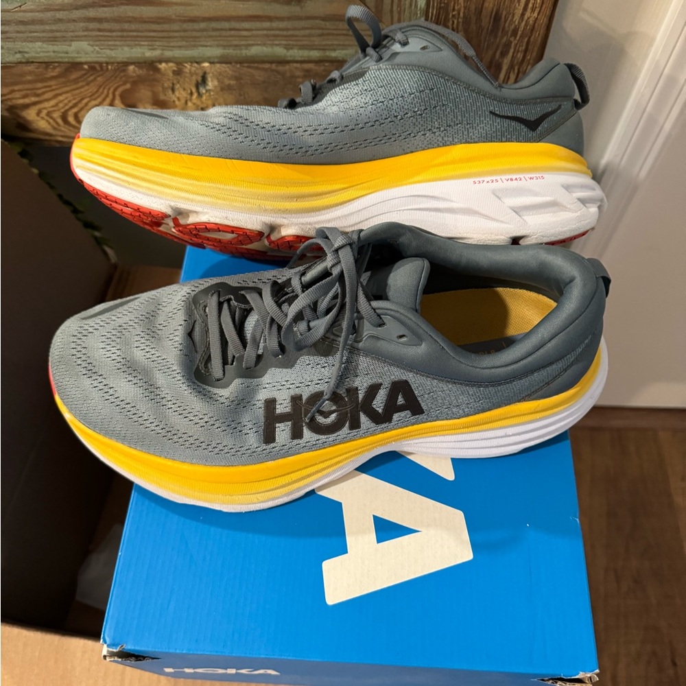 HOKA One Bondi 8. Mens size 12, 4E Wide, Gray and Yellow Running Shoes